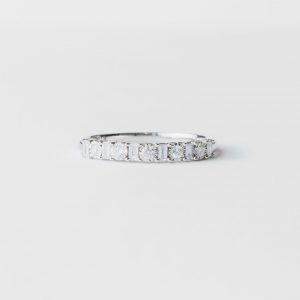 18k White Gold Diamond Ring