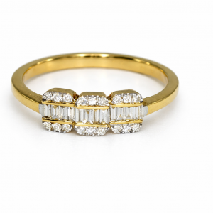 18ct yellow gold and diamond ring