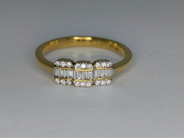 18ct yellow gold and diamond ring