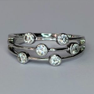 18ct white gold diamond bubble ring