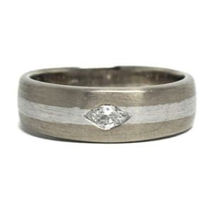 18ct Two Tone white gold ring with diamond