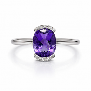 18ct white gold amethyst and diamond ring