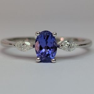 18ct white gold tanzanite and diamond ring