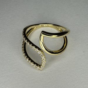 9ct yellow gold LAB diamond twist ring